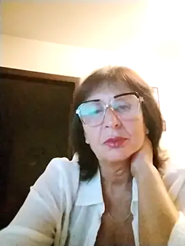 AlbinaXPretty online show from 9, 9, 2025