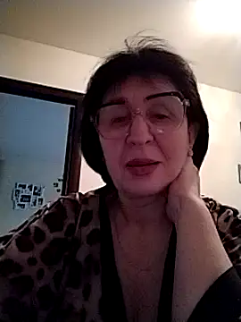 AlbinaXPretty online show from 2, 3, 2025