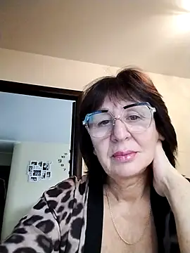 AlbinaXPretty online show from 26, 10, 2025