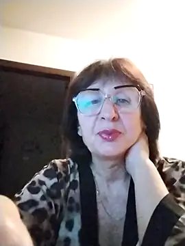 AlbinaXPretty online show from 18, 11, 2025