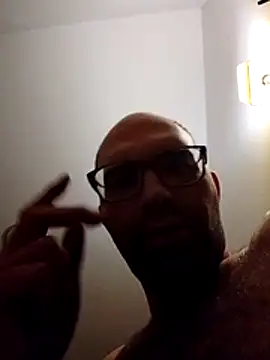 Snapshot of Passivello9 chatting on 24, 11, 2025 Passivello9 online show from 24, 11, 2025