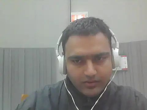 Snapshot of JohnBond009 chatting on 2, 2, 2025 JohnBond009 online show from 2, 2, 2025