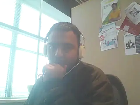 Snapshot of JohnBond009 chatting on 22, 1, 2025 JohnBond009 online show from 22, 1, 2025