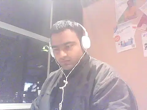 Snapshot of JohnBond009 chatting on 28, 1, 2025 JohnBond009 online show from 28, 1, 2025