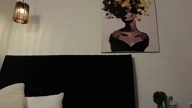 dolly zoe online show from 27, 2, 2026