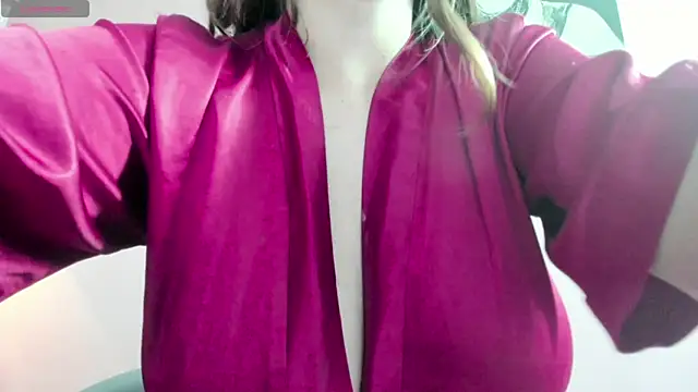 dolly zoe online show from 22, 3, 2025