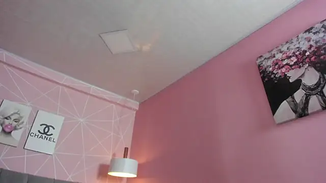 dolly zoe online show from 5, 1, 2026