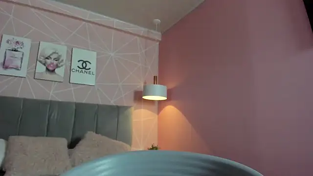 dolly zoe online show from 13, 2, 2025