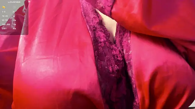 dolly zoe online show from 31, 3, 2026