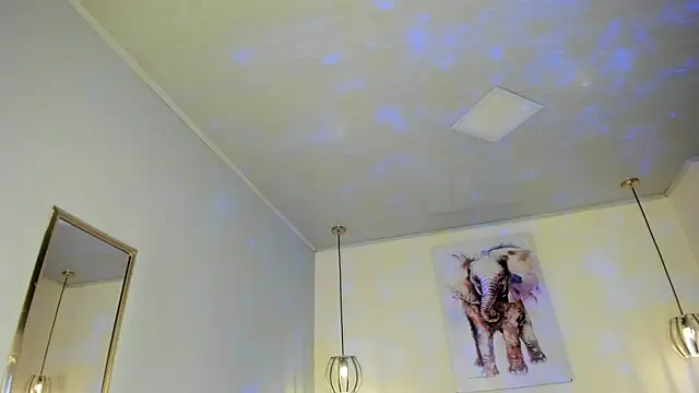 ayshel   online show from 13, 4, 2026