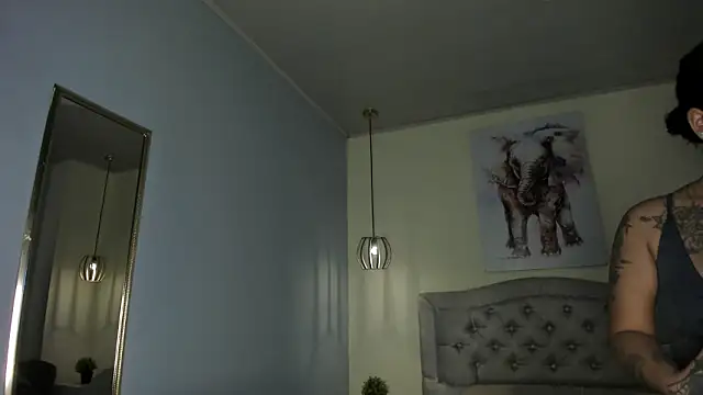 ayshel   online show from 11, 3, 2026