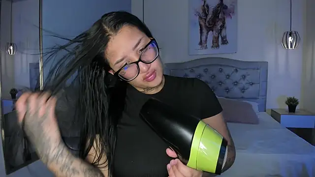 Snapshot of ayshel__ chatting on 24, 10, 2025 ayshel online show from 24, 10, 2025