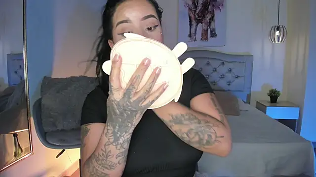 ayshel   online show from 2, 10, 2025