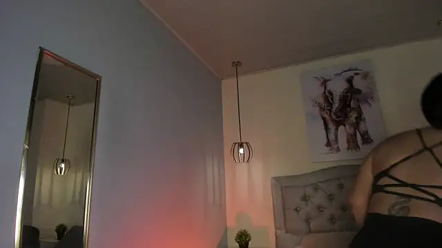 ayshel   online show from 9, 2, 2026