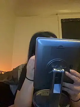 Snapshot of xocrybaby chatting on 29, 11, 2025 xocrybaby online show from 29, 11, 2025