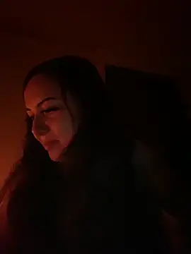 Snapshot of xocrybaby chatting on 24, 10, 2025 xocrybaby online show from 24, 10, 2025