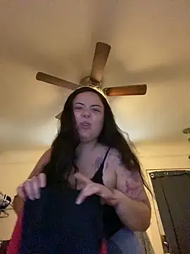 Snapshot of xocrybaby chatting on 26, 11, 2025 xocrybaby online show from 26, 11, 2025