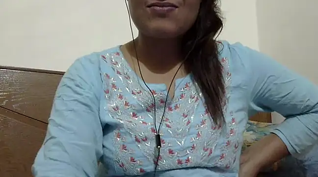 shekira99 online show from 17, 3, 2025