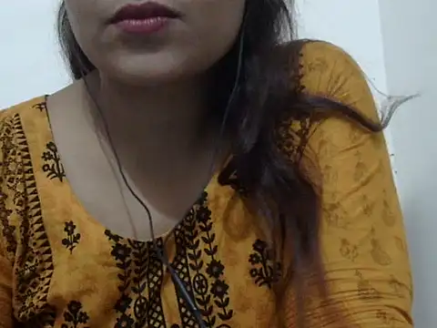 Snapshot of shekira99 chatting on 9, 11, 2025 shekira99 online show from 9, 11, 2025