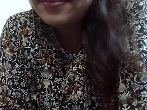 Snapshot of shekira99 chatting on 13, 10, 2025 shekira99 online show from 13, 10, 2025