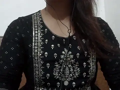 Snapshot of shekira99 chatting on 16, 10, 2025 shekira99 online show from 16, 10, 2025