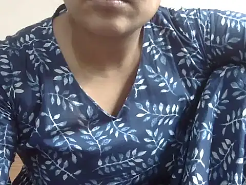 Snapshot of shekira99 chatting on 28, 11, 2025 shekira99 online show from 28, 11, 2025