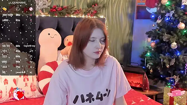 Snapshot of AliceLanley chatting on 23, 12, 2025 AliceLanley online show from 23, 12, 2025