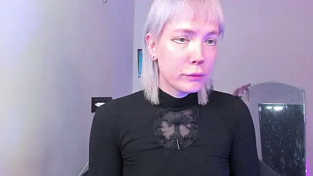 Snapshot of dollmore chatting on 10, 5, 2026 dollmore online show from 10, 5, 2026