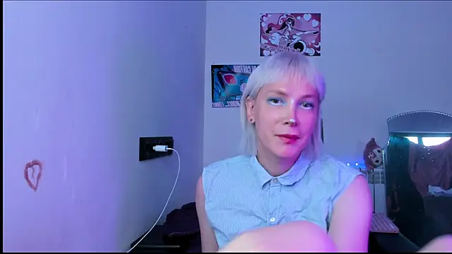 Snapshot of dollmore chatting on 9, 7, 2026 dollmore online show from 9, 7, 2026