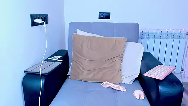 dollmore online show from 8, 10, 2025