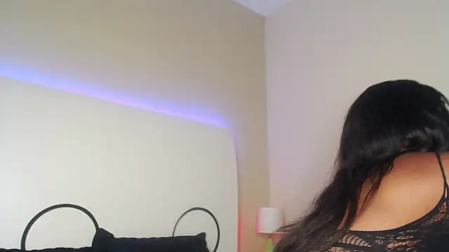 MichaelaCox online show from 8, 5, 2026