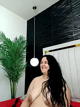 Snapshot of lucia_vonne_ chatting on 7, 2, 2025 lucia vonne online show from 7, 2, 2025
