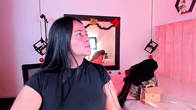 lucia vonne  online show from 7, 1, 2026