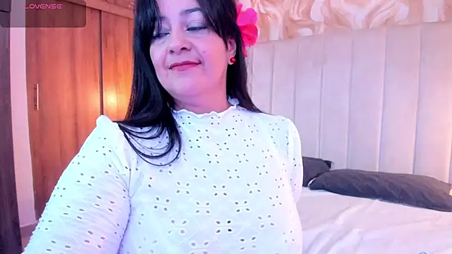 lucia vonne  online show from 16, 5, 2026