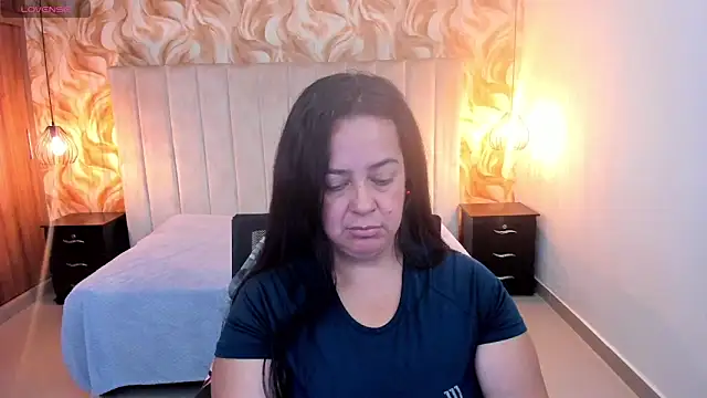 lucia vonne  online show from 12, 5, 2026