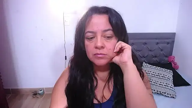 Snapshot of lucia_vonne_ chatting on 21, 6, 2026 lucia vonne online show from 21, 6, 2026