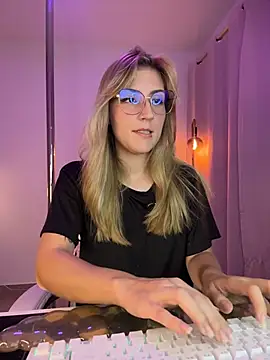 Dakotaa  online show from 25, 3, 2026