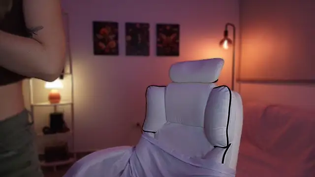 Dakotaa  online show from 14, 11, 2025