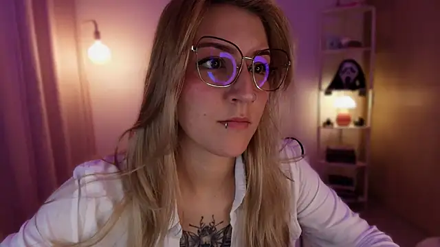 Dakotaa  online show from 24, 4, 2026