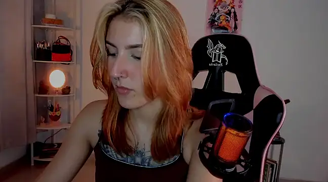 Snapshot of Dakotaa_ chatting on 1, 2, 2025 Dakotaa online show from 1, 2, 2025
