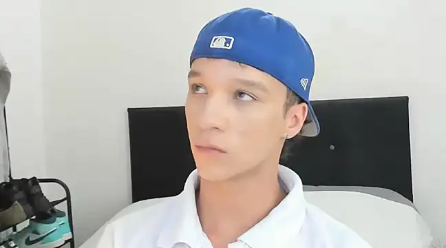 Snapshot of angelcortes chatting on 10, 1, 2025 angelcortes online show from 10, 1, 2025