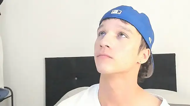 Snapshot of angelcortes chatting on 5, 12, 2024 angelcortes online show from 5, 12, 2024