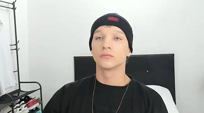 Snapshot of angelcortes chatting on 27, 12, 2024 angelcortes online show from 27, 12, 2024