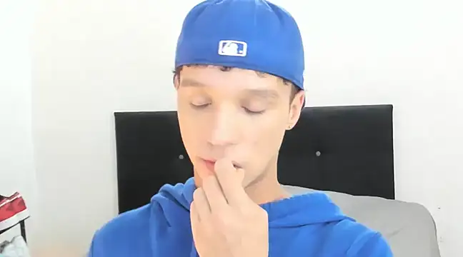 Snapshot of angelcortes chatting on 12, 1, 2025 angelcortes online show from 12, 1, 2025