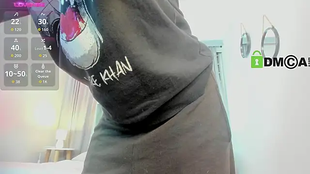 CoralineRicce  online show from 4, 11, 2025