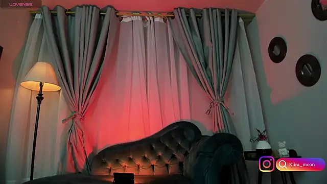 CoralineRicce  online show from 30, 10, 2025