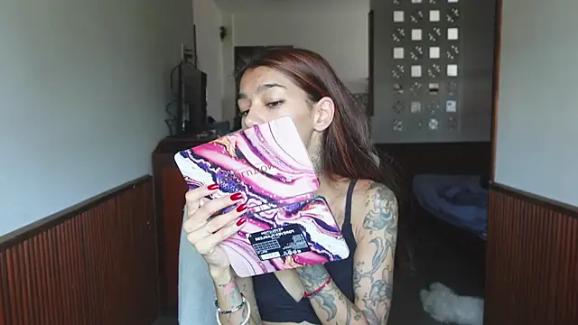 vinkitinkii online show from 3, 4, 2026