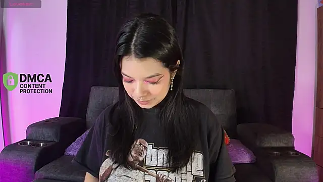 yungelitamor  online show from 23, 4, 2026