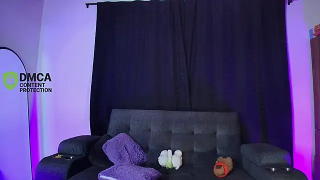 yungelitamor  online show from 28, 5, 2026