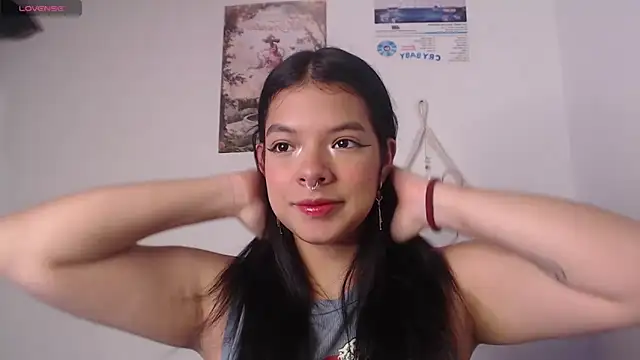 yungelitamor  online show from 27, 2, 2025